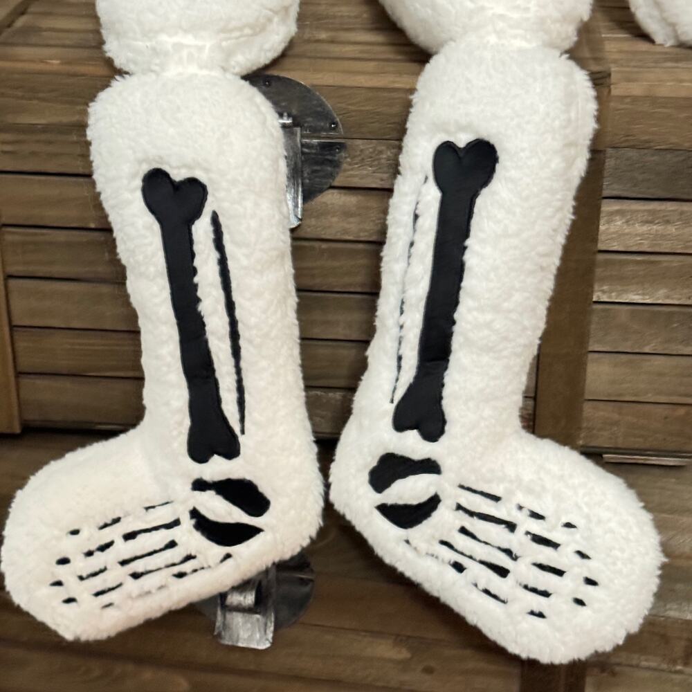 Oversized Plush Skeleton Pillow 5ft Storehouse Life Size XL Halloween Decor New - Picture 8 of 9